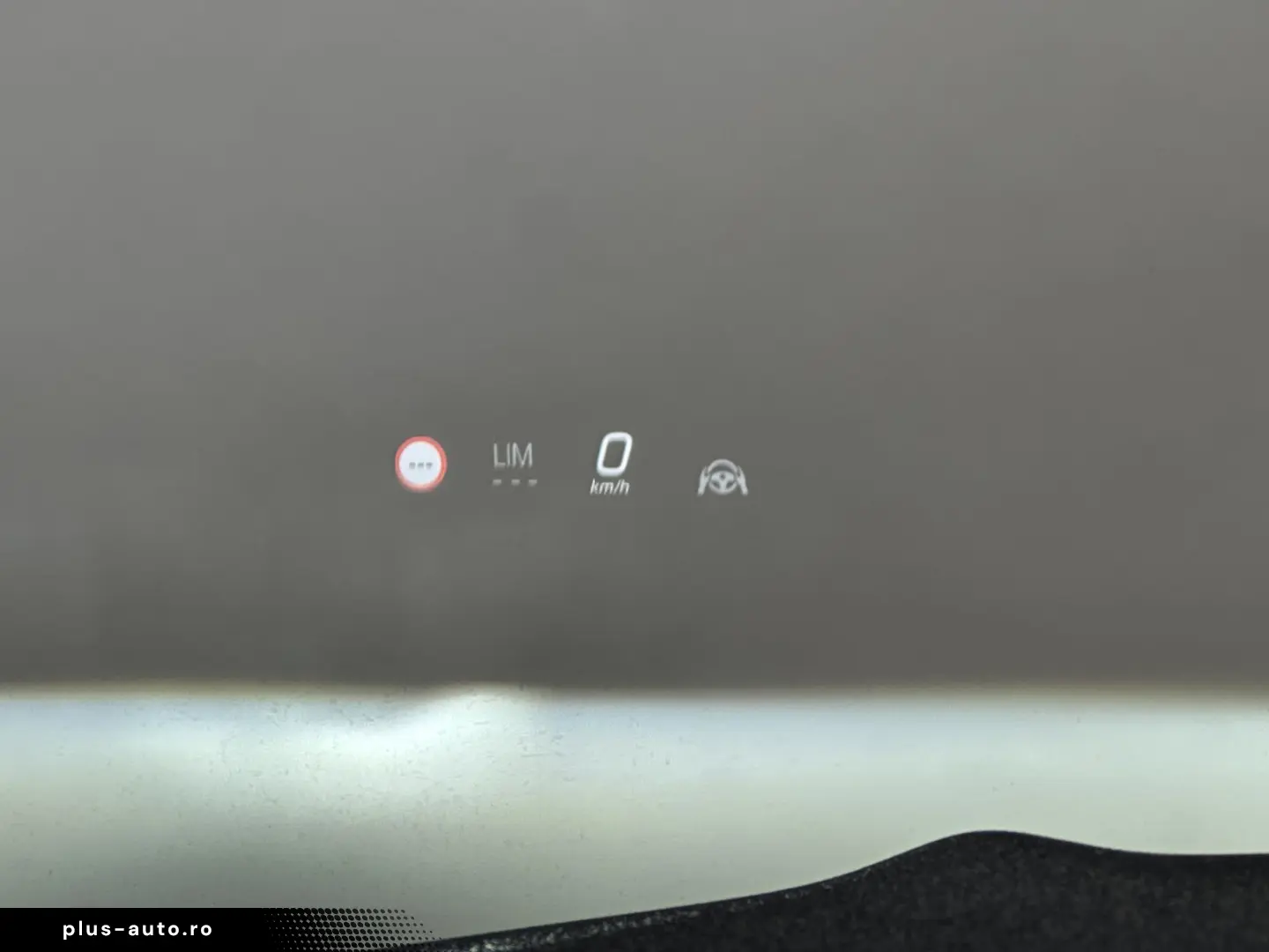 BMW 530d xDrive M-Sport NAV LED AHK HEAD-UP GLASDACH