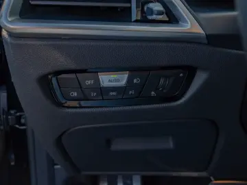 BMW M3 Competition FACEL. HUD 360  LED ACC NAVI HGSD