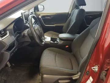 TOYOTA RAV 4 HSD 4x4 Team D