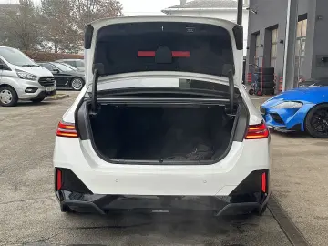 BMW 530e PHEV xDrive Limousine M-Paket PRO Aut.  ...