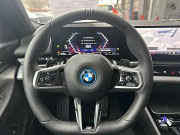 BMW 530e PHEV xDrive Limousine M-Paket PRO Aut.  ...