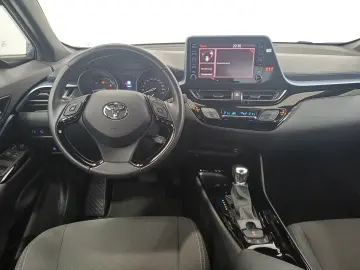 Toyota C-HR 1 8 Hybrid C-HIC CVT