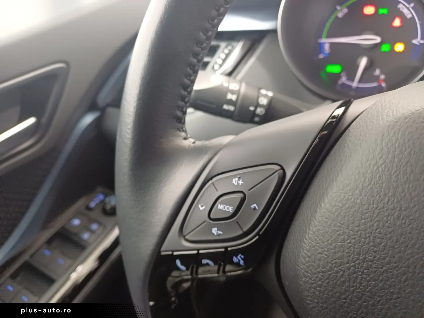 Toyota C-HR 1 8 Hybrid C-HIC CVT