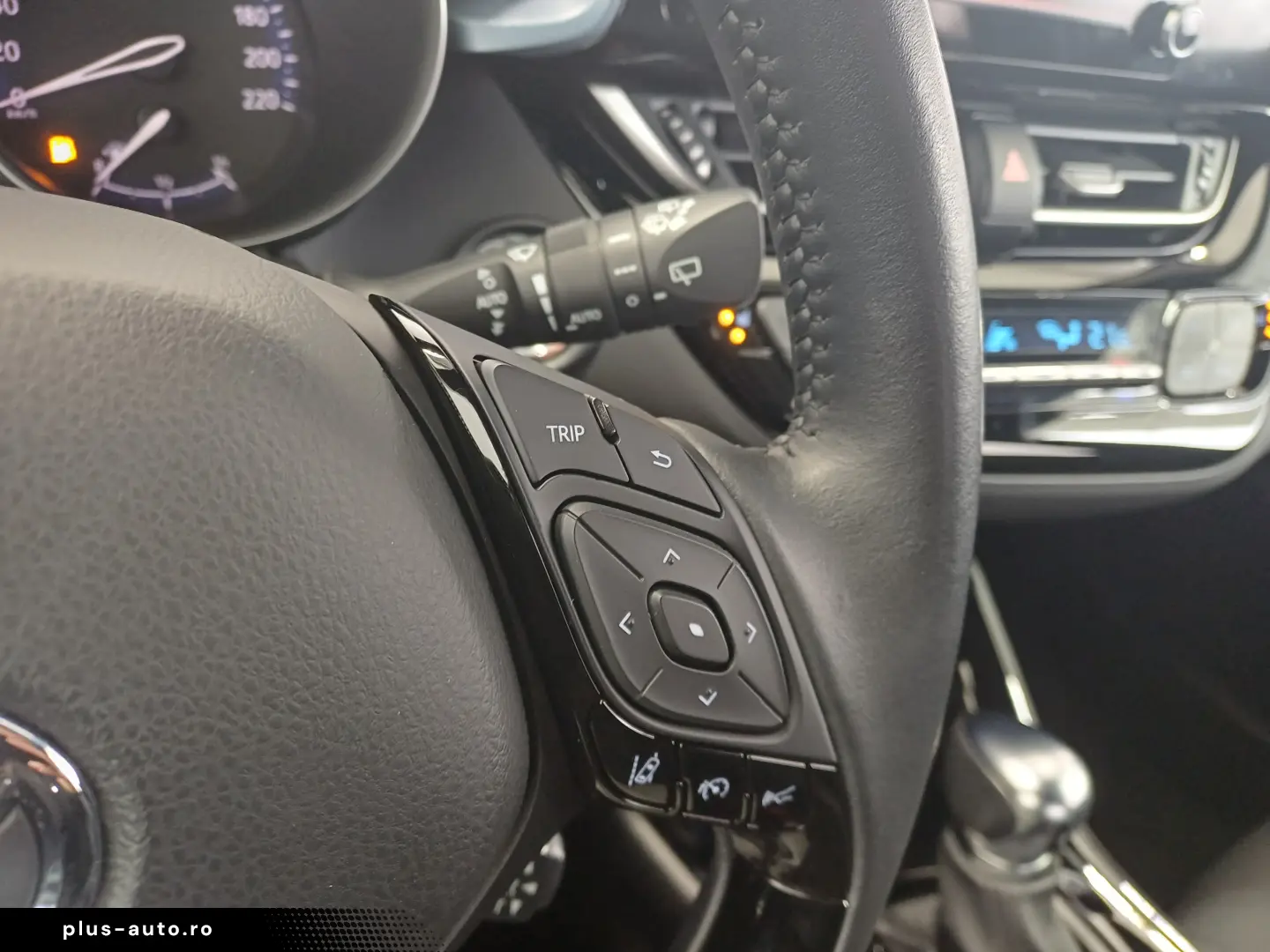 Toyota C-HR 1 8 Hybrid C-HIC CVT