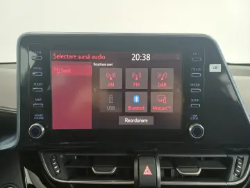 Toyota C-HR 1 8 Hybrid C-HIC CVT