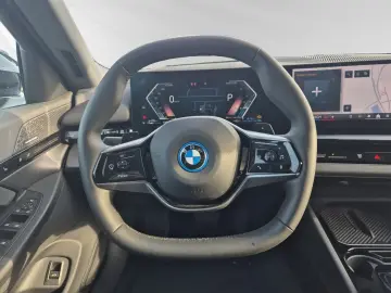 BMW 530e Autobahnassistent Harman Kardon DAProf.