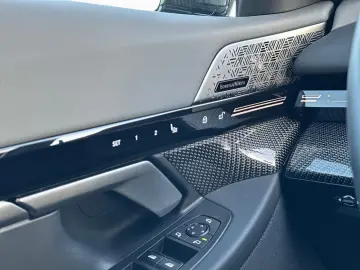 BMW 530e Limou M Sport Pro B W St Go Pano Autobahn