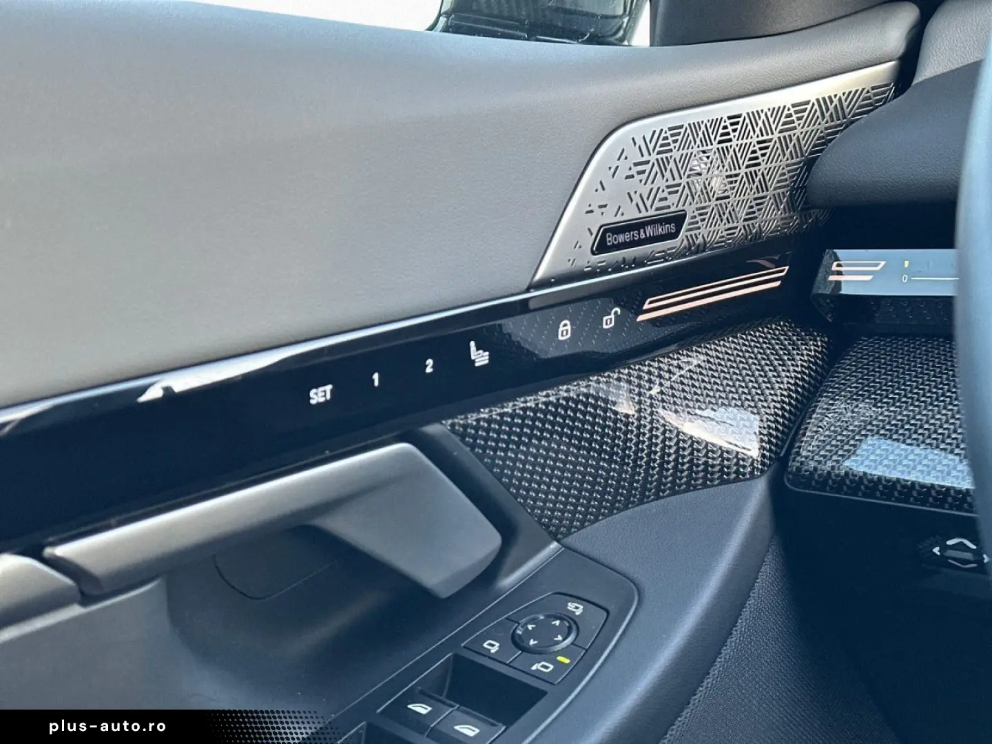 BMW 530e Limou M Sport Pro B W St Go Pano Autobahn