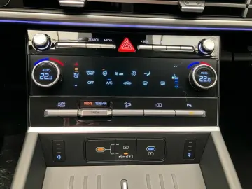 HYUNDAI SANTA FE (5-Sitzer) HEV 1.6 T-GDI 4WD