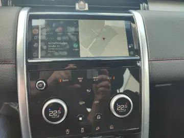 LAND ROVER Discovery Sport AWD Automatik Klimaaut Navi Cam