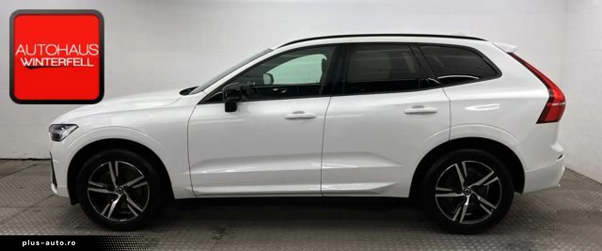 VOLVO XC60 B5 B AWD R-DESIGN HUD AHK MEMORY GOOGLE LED