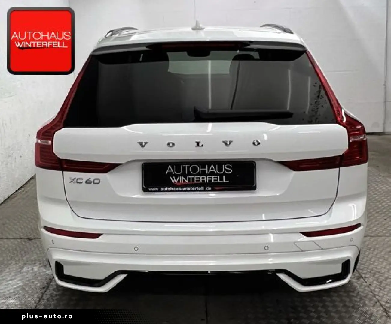 VOLVO XC60 B5 B AWD R-DESIGN HUD AHK MEMORY GOOGLE LED