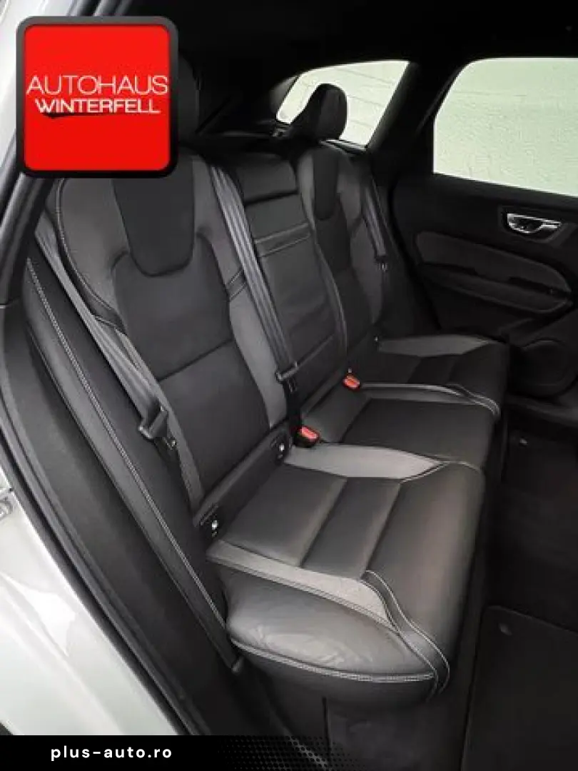 VOLVO XC60 B5 B AWD R-DESIGN HUD AHK MEMORY GOOGLE LED