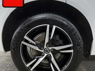 VOLVO XC60 B5 B AWD R-DESIGN HUD AHK MEMORY GOOGLE LED