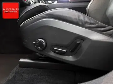 VOLVO XC60 B5 B AWD R-DESIGN HUD AHK MEMORY GOOGLE LED