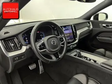 VOLVO XC60 B5 B AWD R-DESIGN HUD AHK MEMORY GOOGLE LED