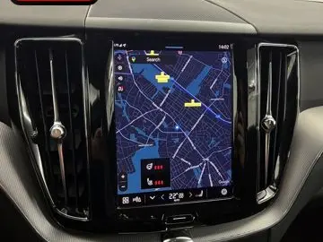 VOLVO XC60 B5 B AWD R-DESIGN HUD AHK MEMORY GOOGLE LED