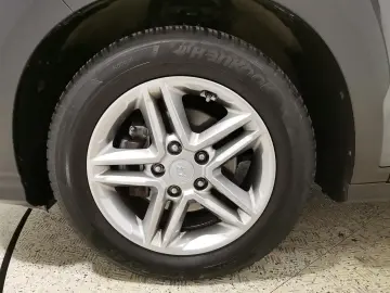 HYUNDAI KONA 1.0 T-GDI DCT