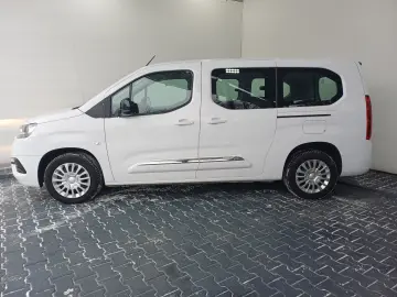 Toyota Proace Pro Ace City Kastenwagen Doppelkabine