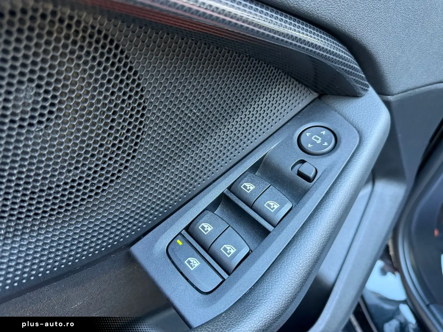 BMW 118 i Limousine Sport Line  TÜV NEU TEMP KAM