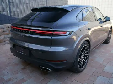 PORSCHE Cayenne Coupe E-Hybrid