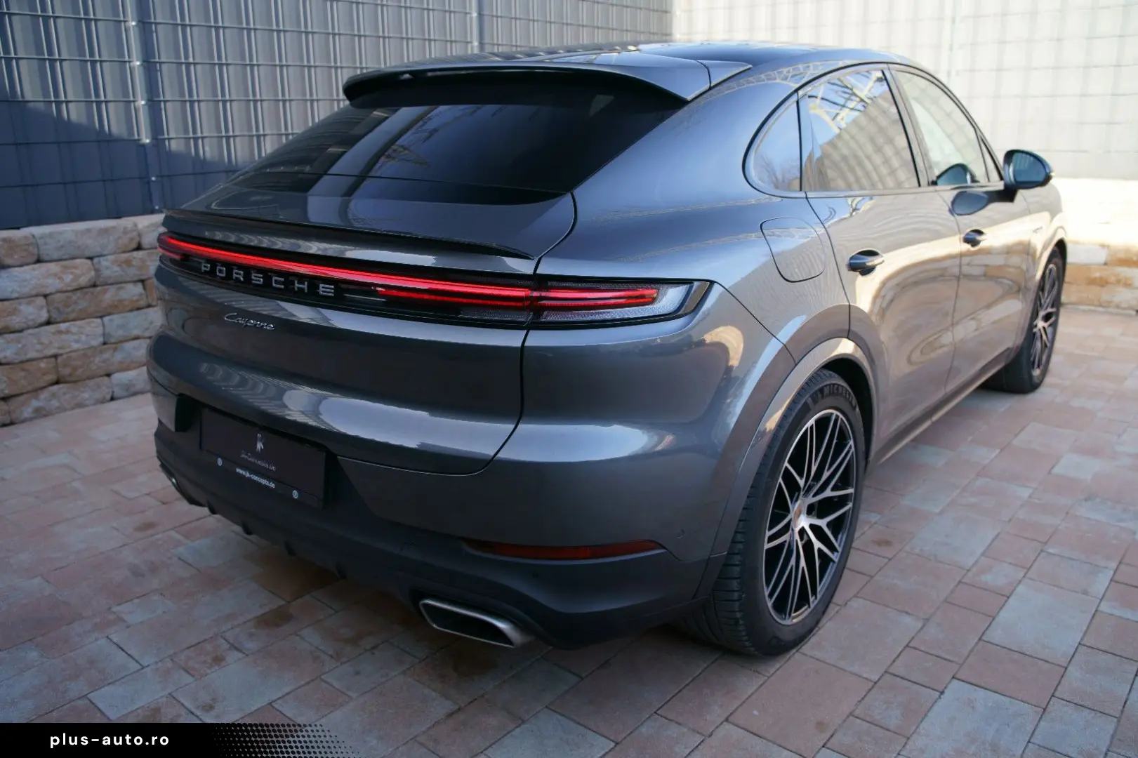 PORSCHE Cayenne Coupe E-Hybrid