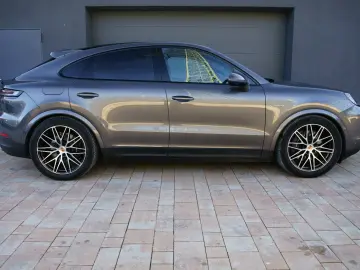 PORSCHE Cayenne Coupe E-Hybrid