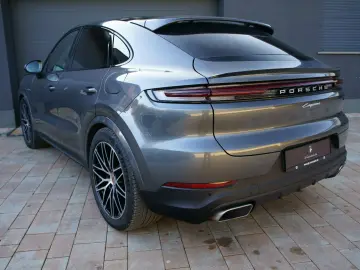 PORSCHE Cayenne Coupe E-Hybrid