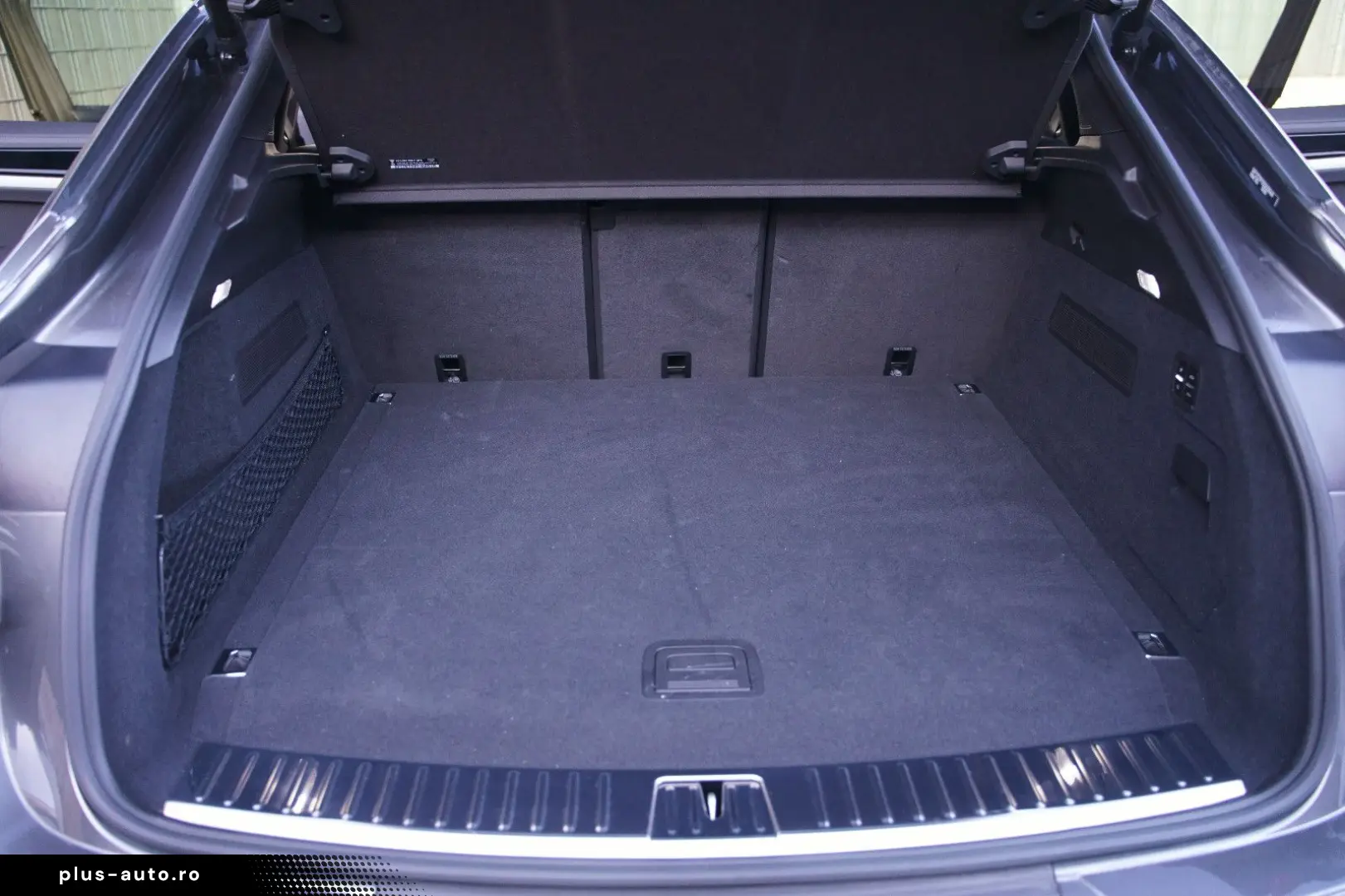 PORSCHE Cayenne Coupe E-Hybrid