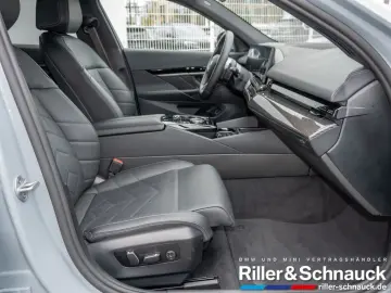 BMW 520i M-Sport Pro PANO STANDHZG 360 KAM HUD