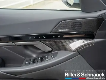 BMW 520i M-Sport Pro PANO STANDHZG 360 KAM HUD