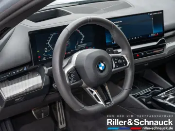 BMW 520i M-Sport Pro PANO STANDHZG 360 KAM HUD