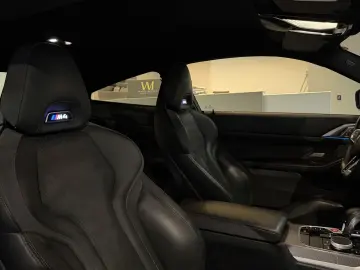 BMW M4 xDrive COMPETITION H&K CARBON LED BLUE LED