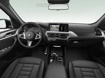 BMW X3 xDrive30i M Sport    AHK Pano el.Sitze RFK