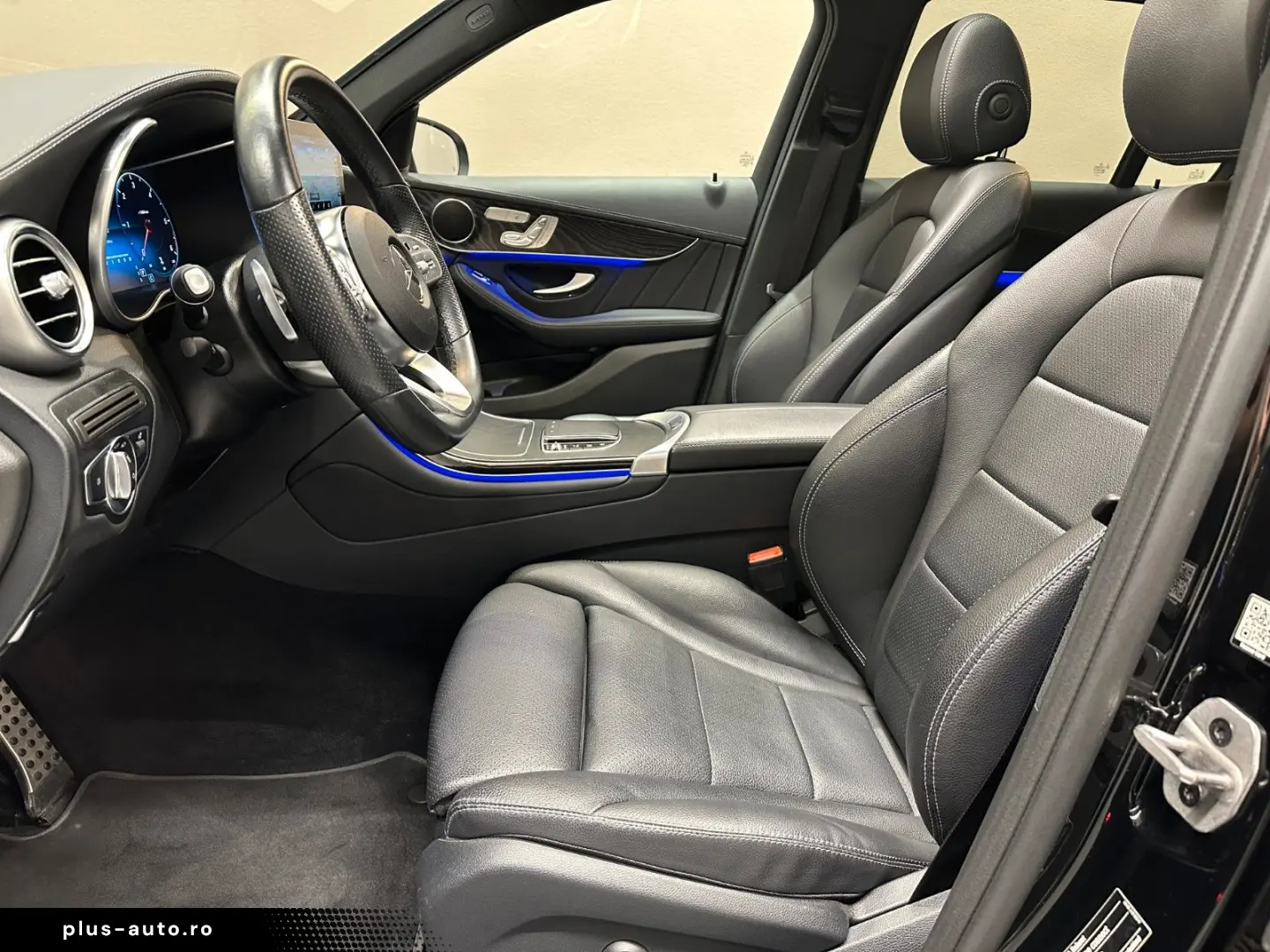 MERCEDES-BENZ GLC300 d 4M AMG LINE NIGHT PAKET PANO MEMORY