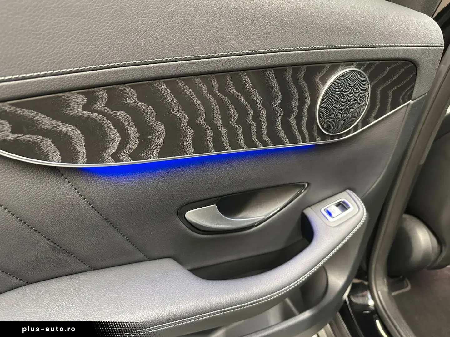 MERCEDES-BENZ GLC300 d 4M AMG LINE NIGHT PAKET PANO MEMORY