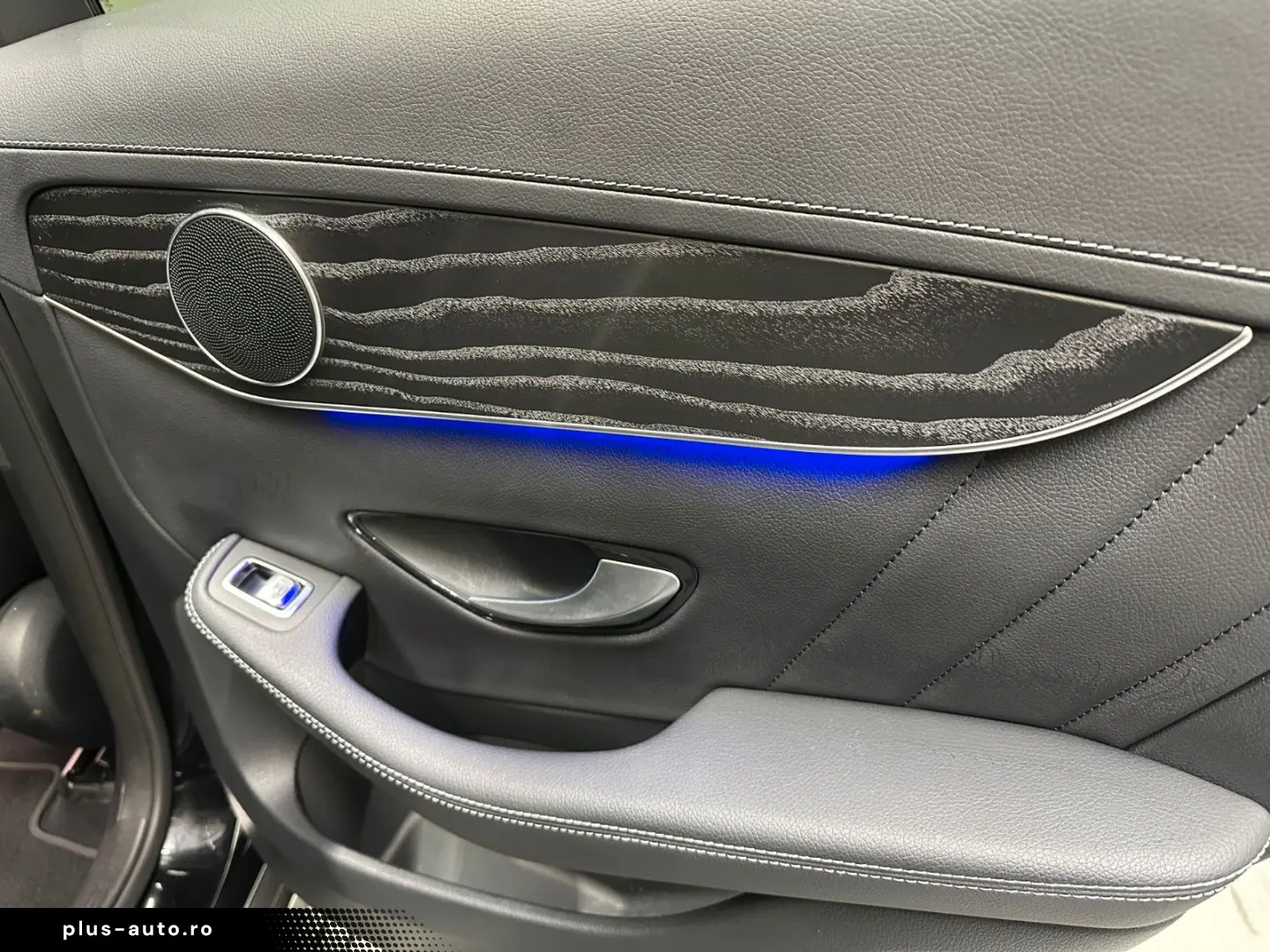 MERCEDES-BENZ GLC300 d 4M AMG LINE NIGHT PAKET PANO MEMORY