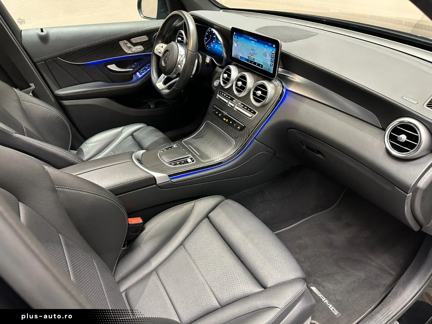 MERCEDES-BENZ GLC300 d 4M AMG LINE NIGHT PAKET PANO MEMORY