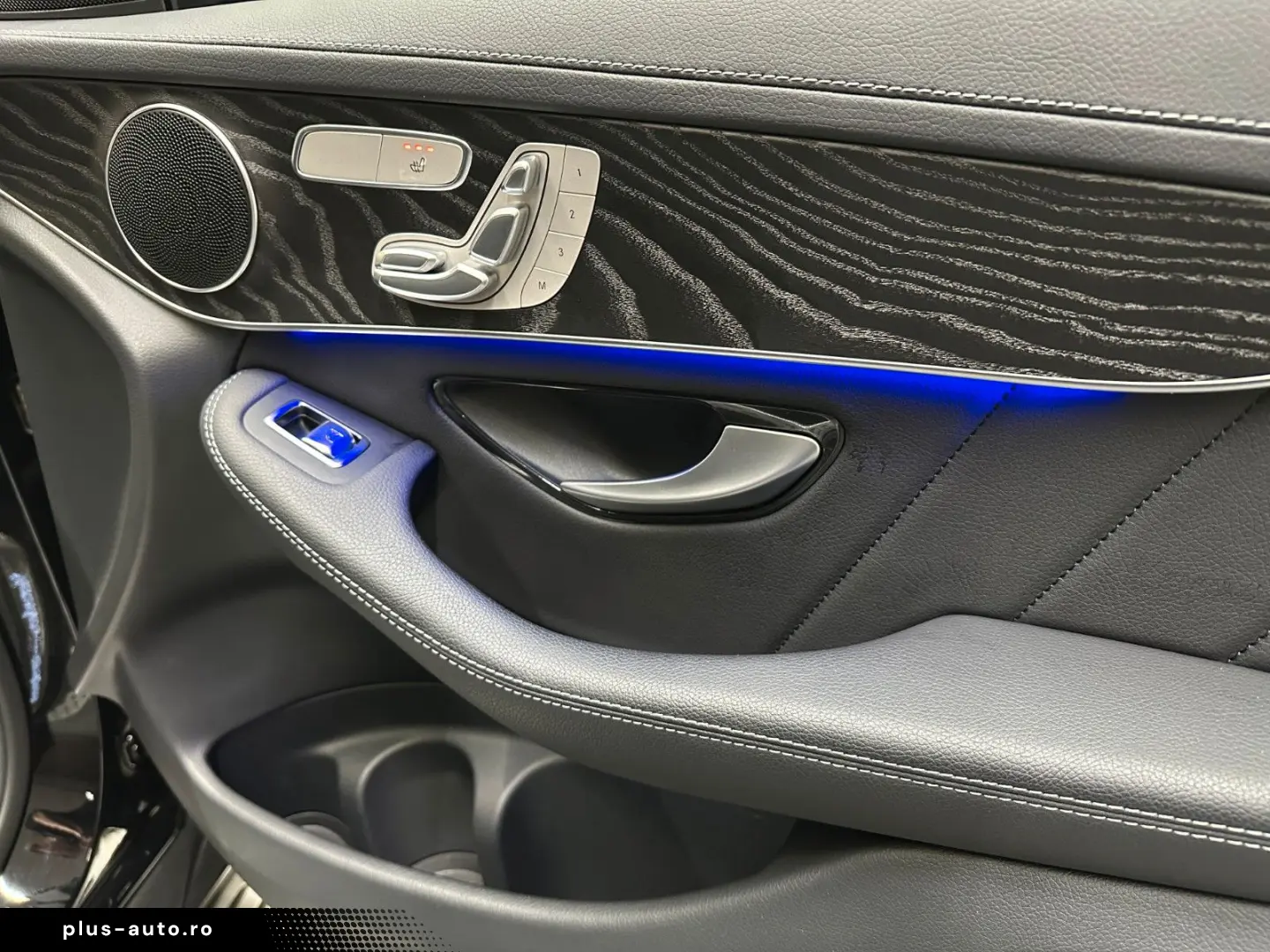 MERCEDES-BENZ GLC300 d 4M AMG LINE NIGHT PAKET PANO MEMORY