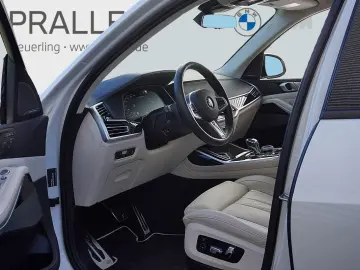 BMW X7 M50i HeadUp Laser AHK SkyLounge Aktivlenkung
