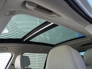 BMW X7 M50i HeadUp Laser AHK SkyLounge Aktivlenkung