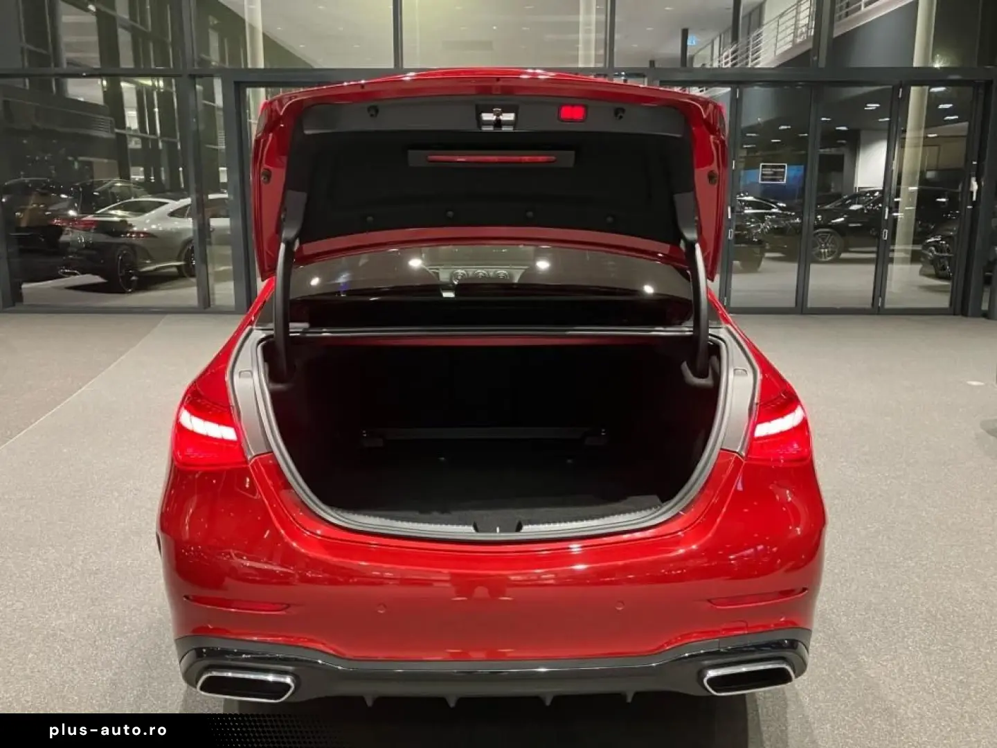 MERCEDES-BENZ C 300 d AMG-Line Night DISTR HUP Stand&hellip;