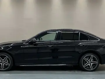 MERCEDES-BENZ C300 E  AMG LINE BURMESTER NIGHT PAKET 1.HAND