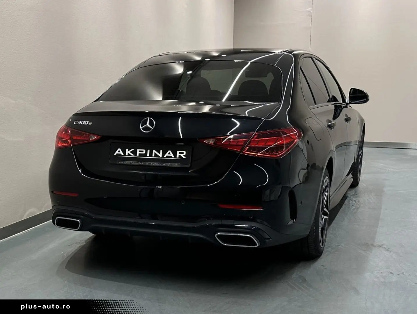 MERCEDES-BENZ C300 E  AMG LINE BURMESTER NIGHT PAKET 1.HAND