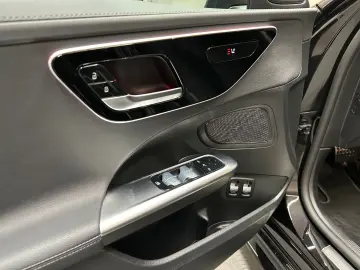 MERCEDES-BENZ C300 E  AMG LINE BURMESTER NIGHT PAKET 1.HAND