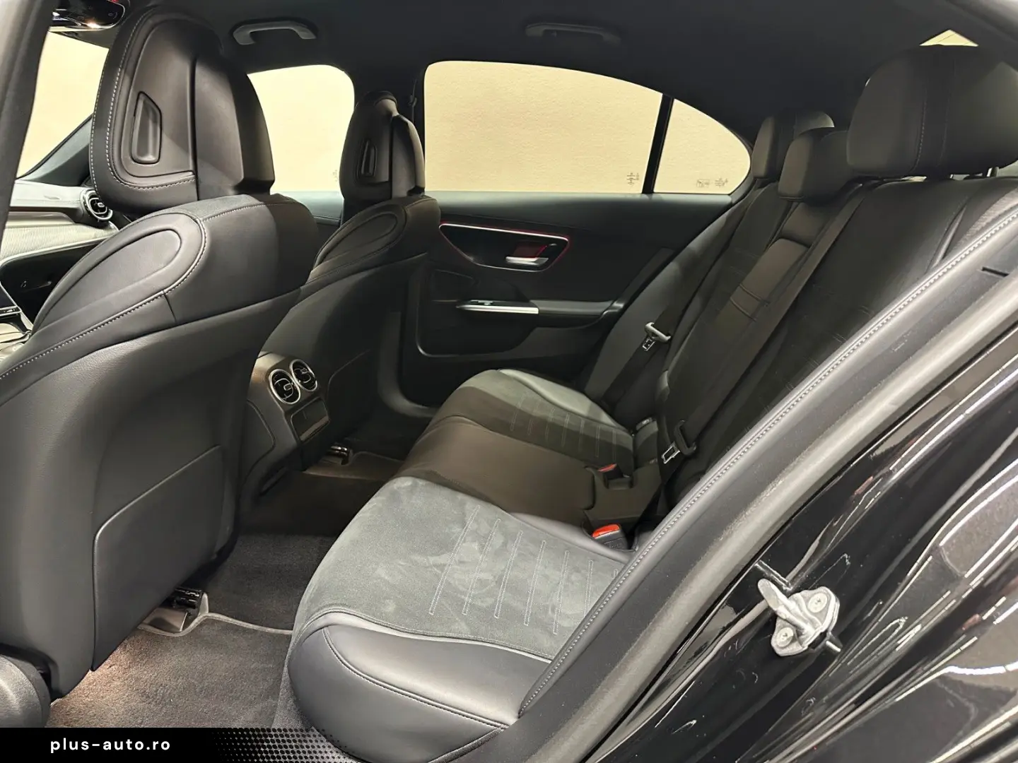 MERCEDES-BENZ C300 E  AMG LINE BURMESTER NIGHT PAKET 1.HAND