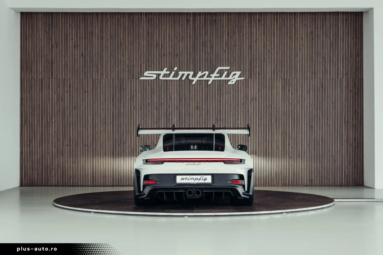 PORSCHE 992.1 GT3 RS  Weiß  Weissach-Paket  PCCB