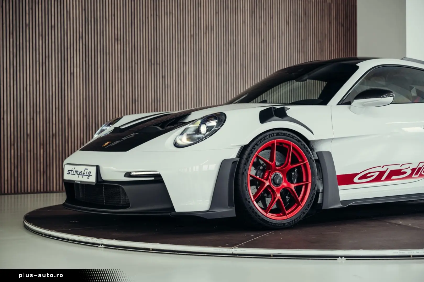 PORSCHE 992.1 GT3 RS  Weiß  Weissach-Paket  PCCB