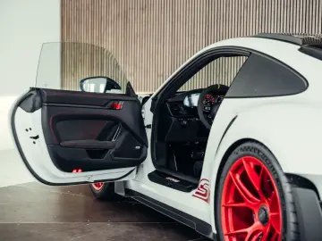 PORSCHE 992.1 GT3 RS  Weiß  Weissach-Paket  PCCB