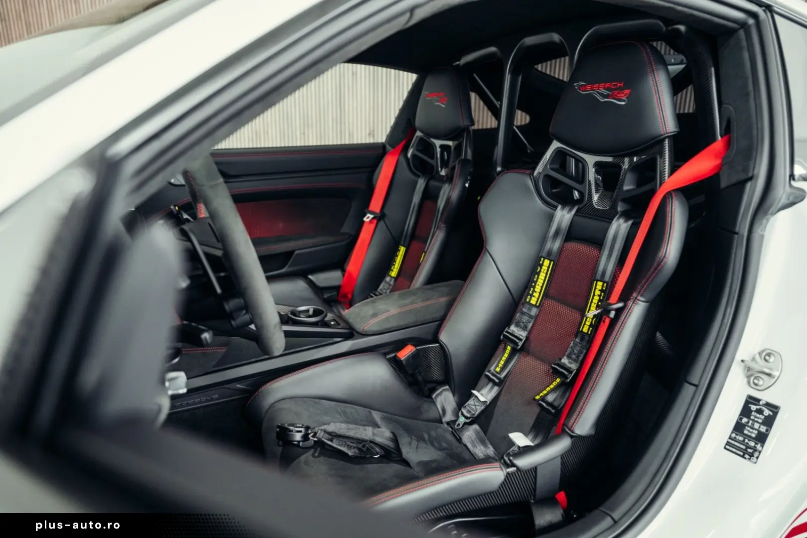 PORSCHE 992.1 GT3 RS  Weiß  Weissach-Paket  PCCB